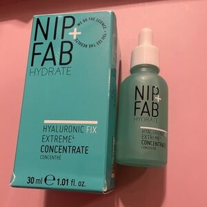 Nip+Fab Hyaluronic Concentrate